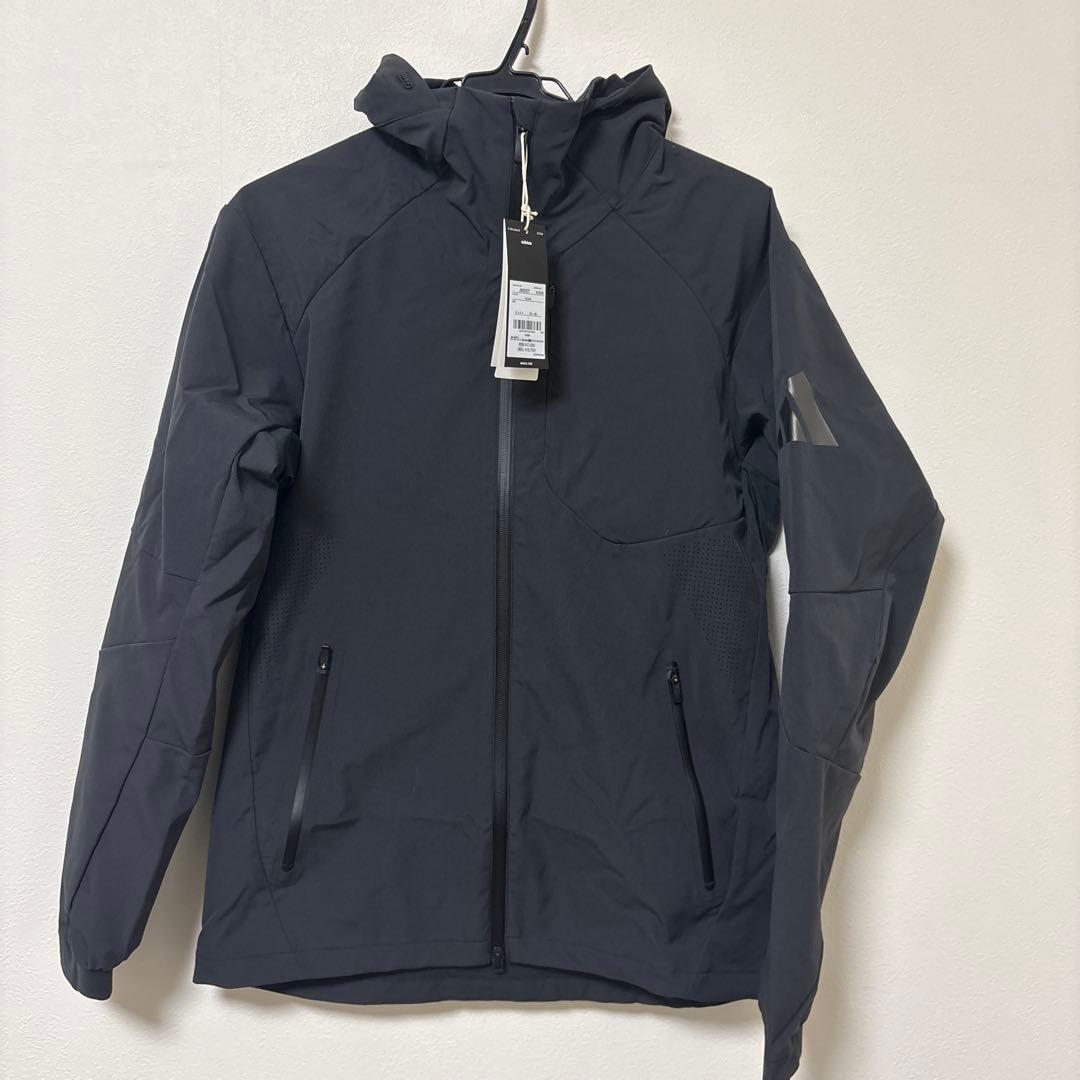 adidas フード付き黒アウター　ウインドブレーカー　パーカー　フーディー　L