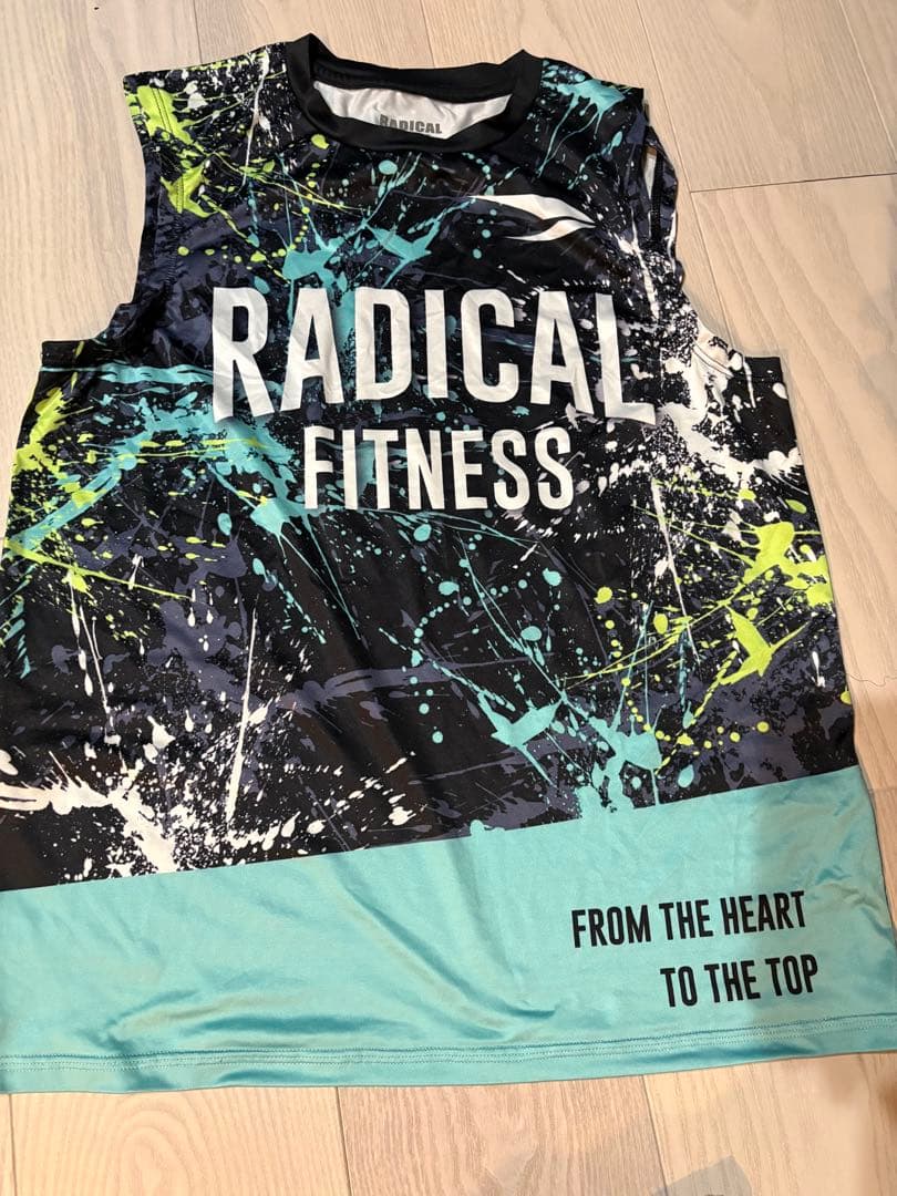 本日限定値下げ【美品】RADICALFITNESS タンクトップ＆ショートパンツ