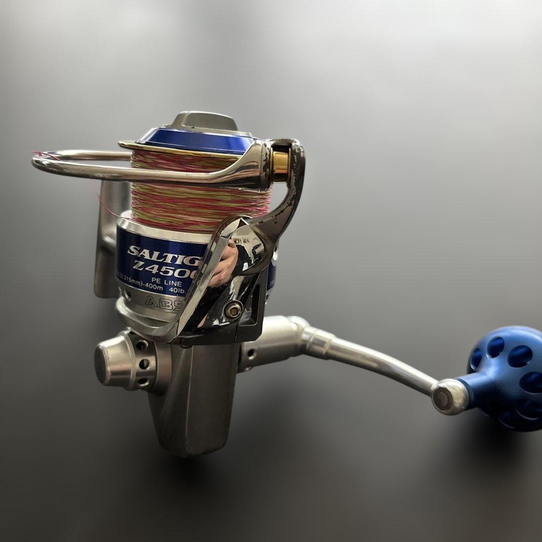 ⭐️オークション中⭐️Daiwa Saltiga Z 4500 リール(オマケ付き)