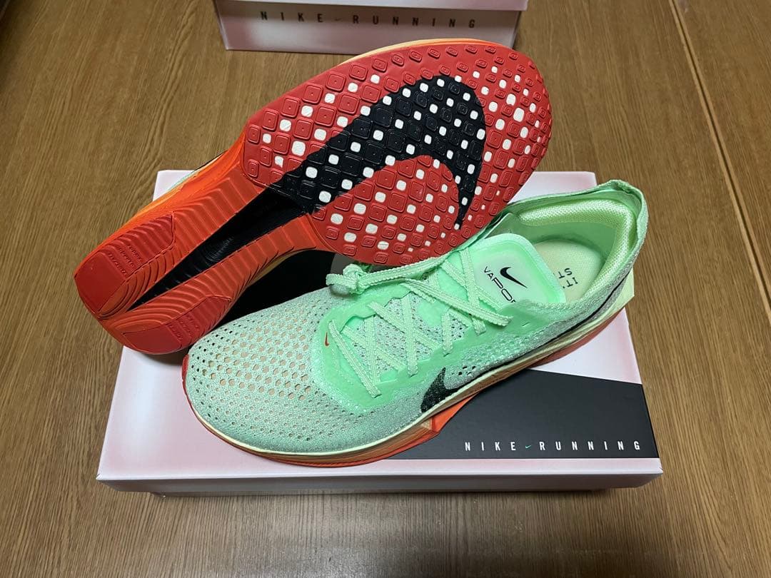 【新品未使用　28,５センチ　NIKEズームXヴェイパーフライ ネクスト%3