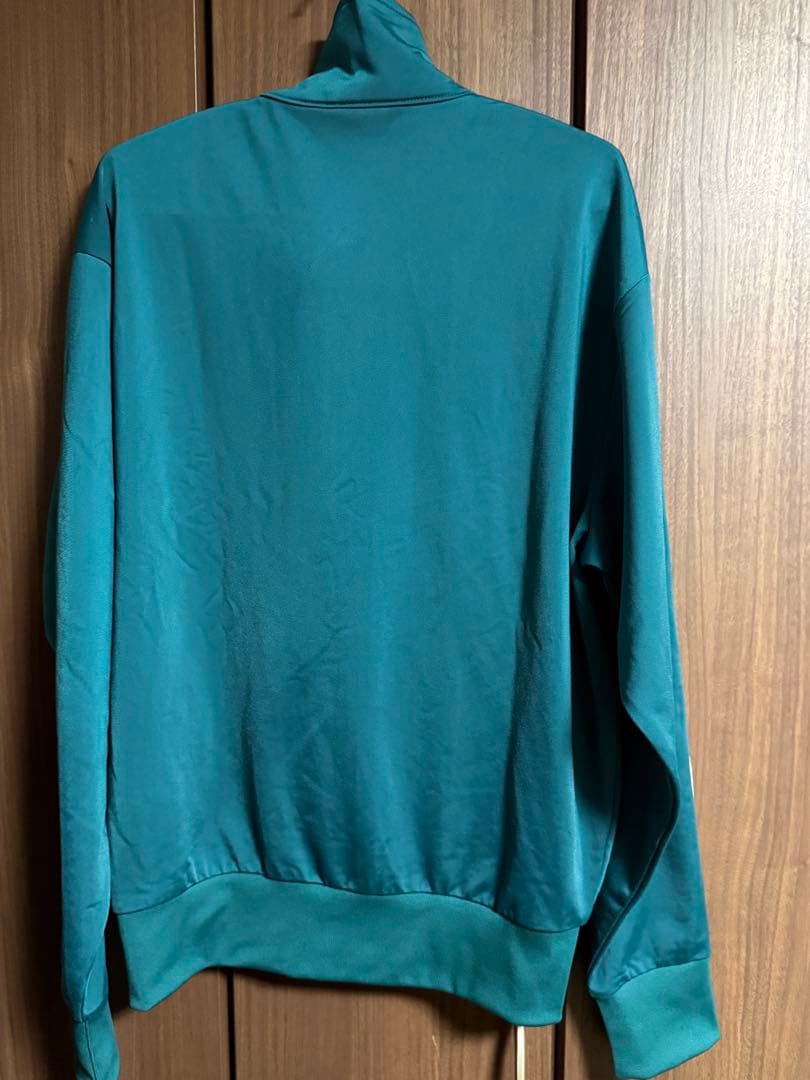 adidas トラックジャケット　グリーン