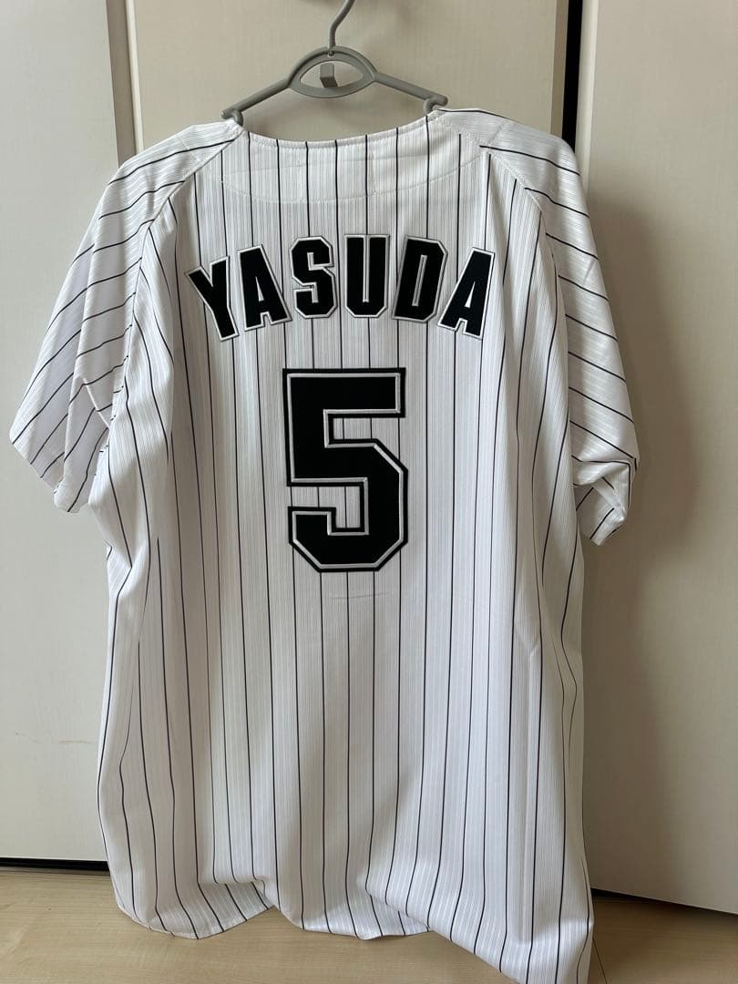 千葉ロッテマリーンズ 安田選手ユニフォーム