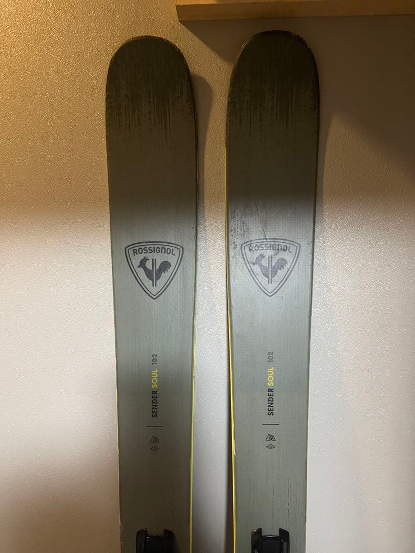 スキー板　ROSSIGNOL SENDER SOUL102cm