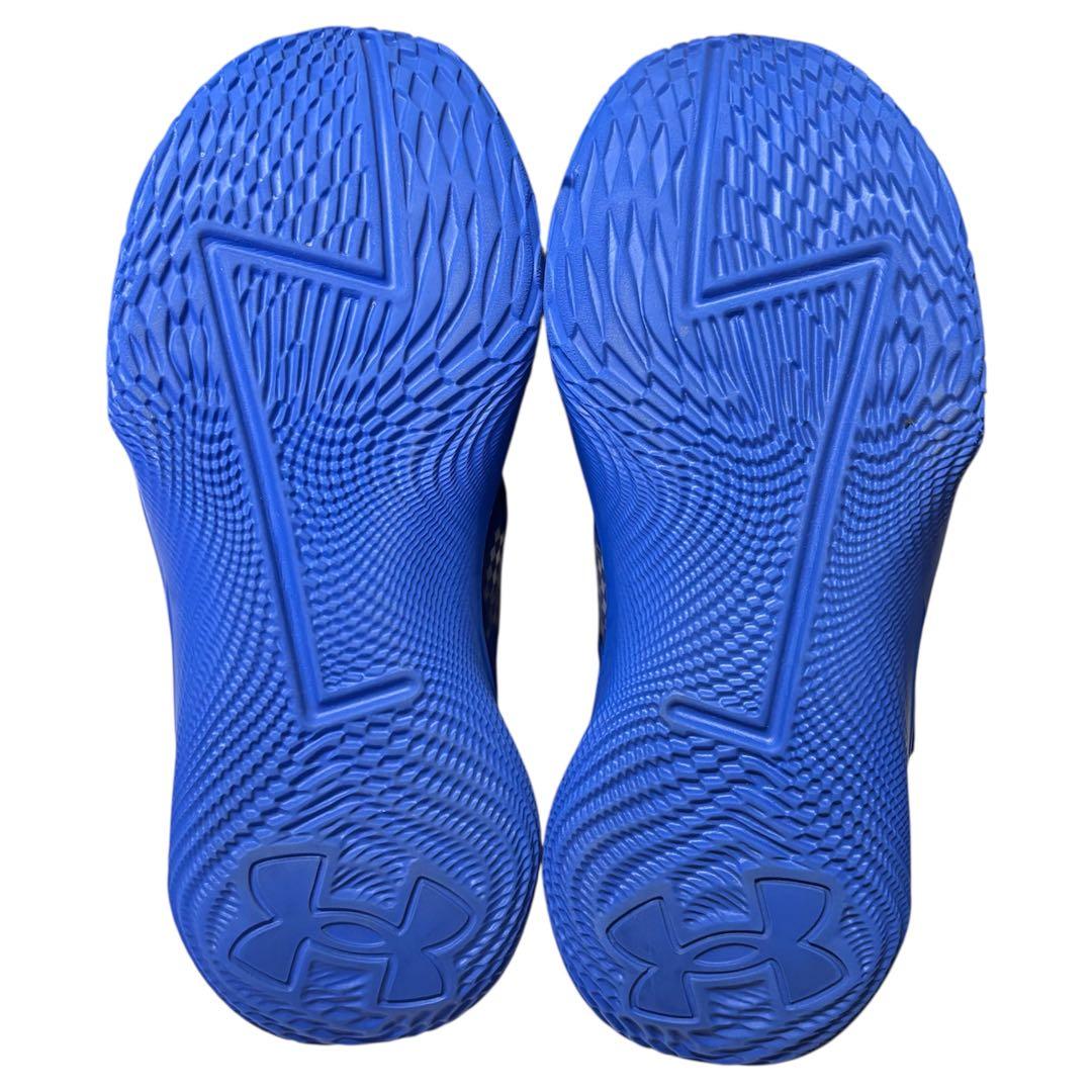 美品 UNDER ARMOR アンダーアーマー CURRY FOX1 KW