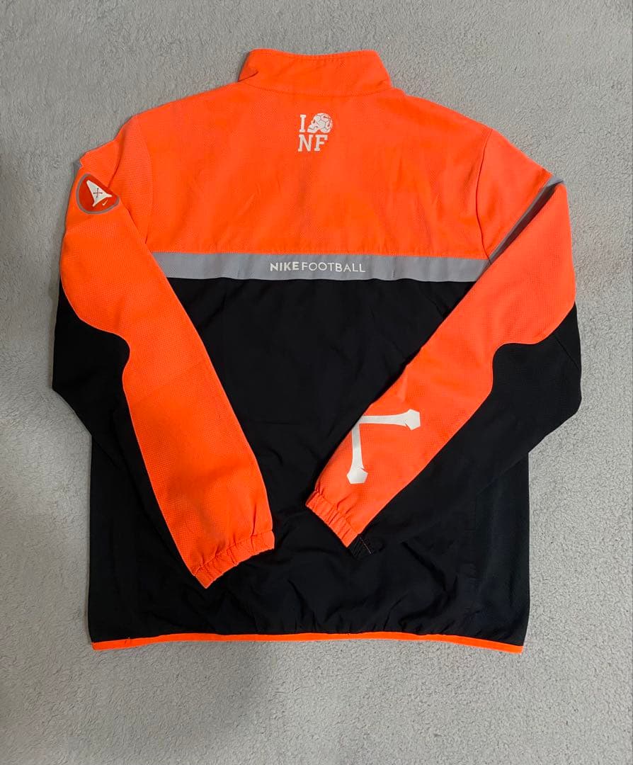 NIKE NFTB 上下セット