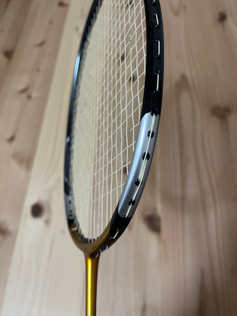 美品YONEX ヨネックスNANOSPEEDナノスピード8000後期廃