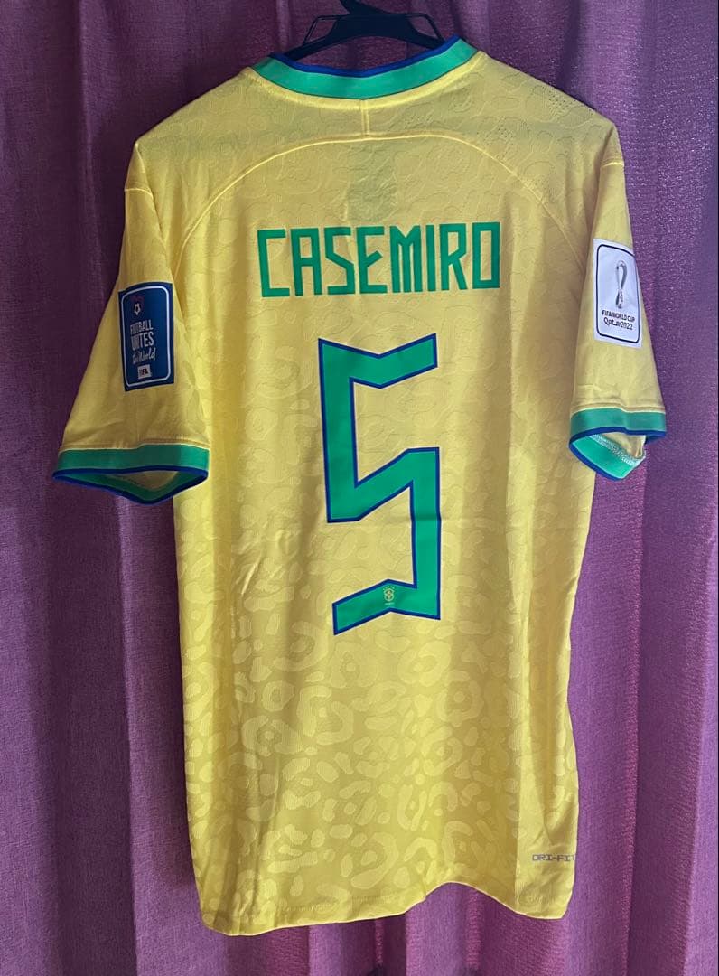 【最終価格】カゼミロ ブラジル代表　カタールワールドカップ　ユニフォーム L