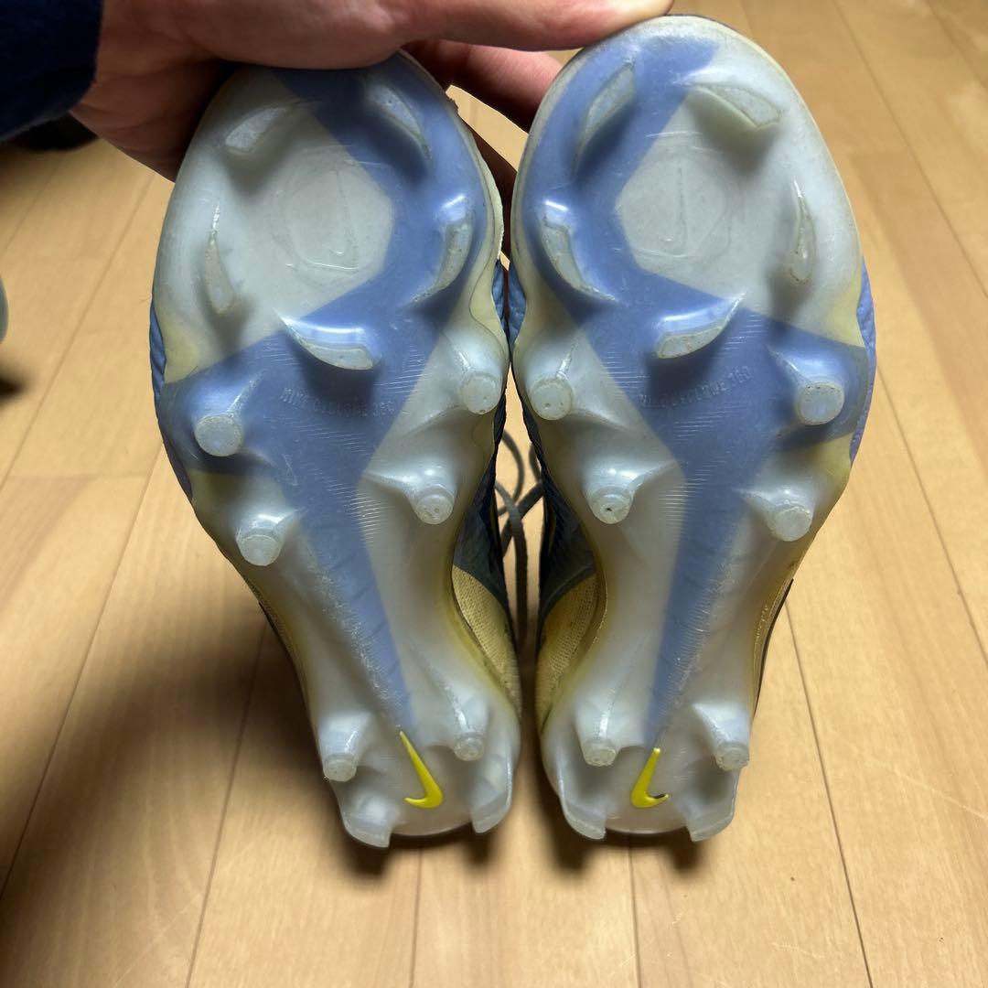 Nike Phantom サッカーシューズ
