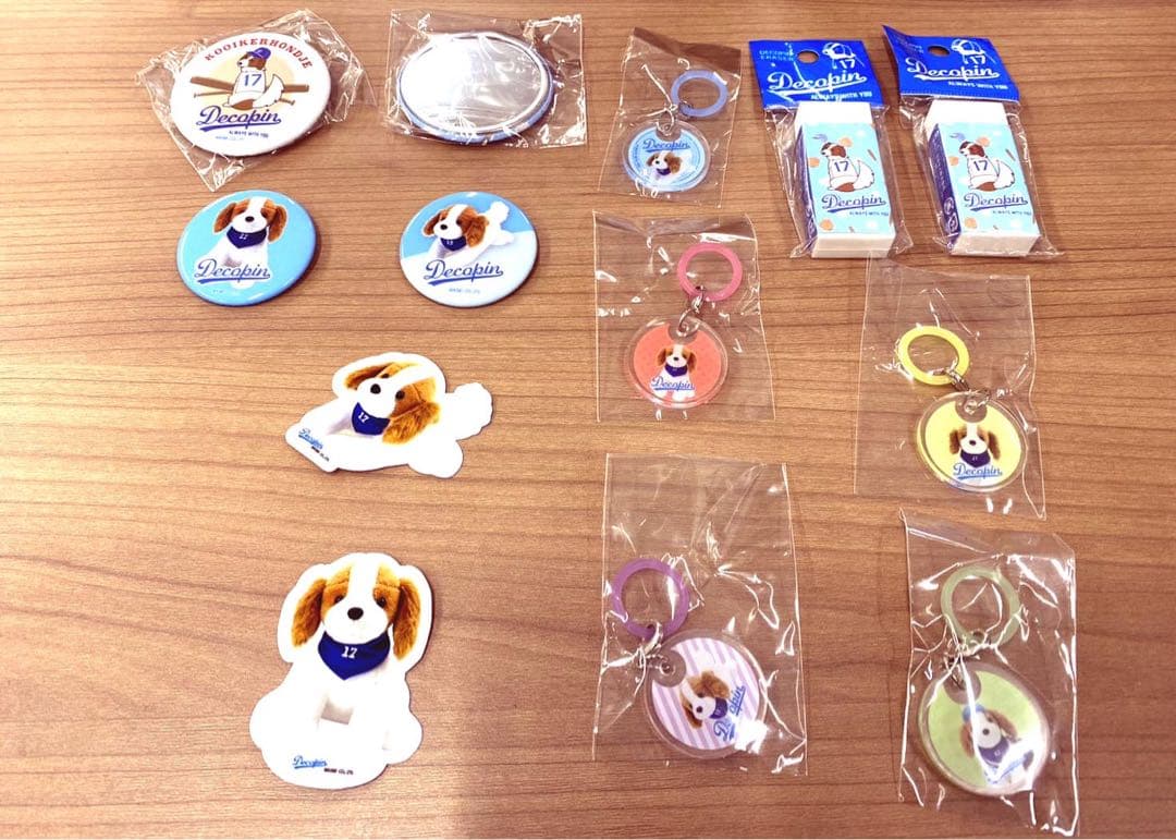 デコピンチャームグッズ