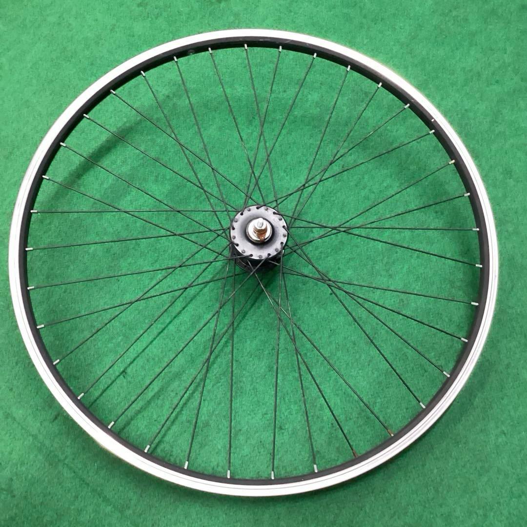 アルミリム　前輪 700c フロント 35cタイヤがついてました