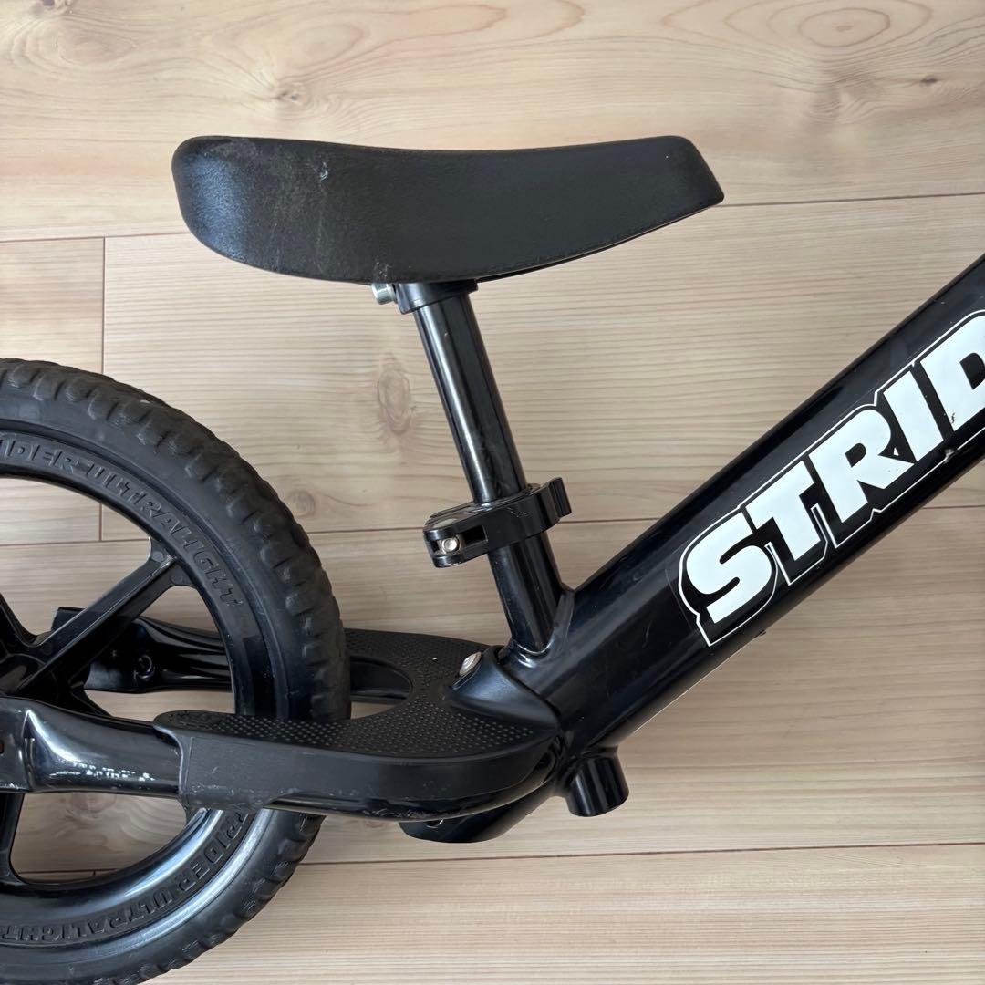 STRIDER ブラック バランスバイク