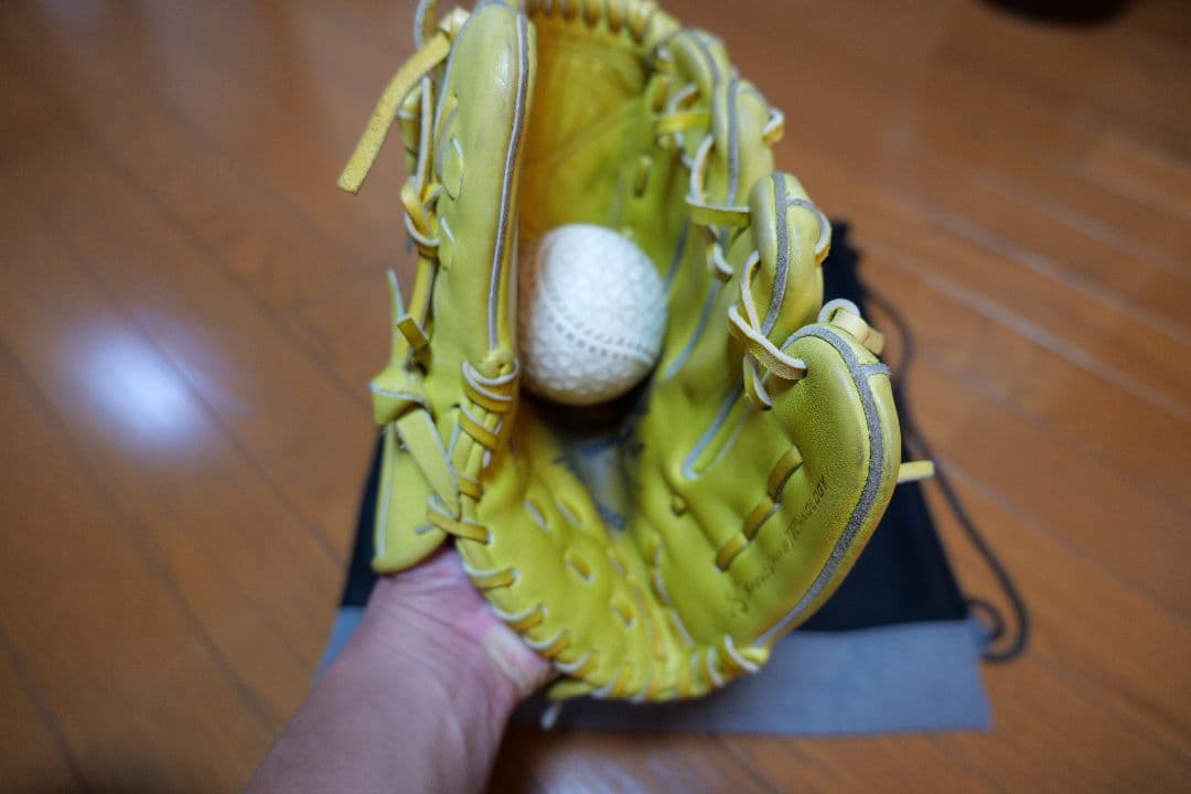 ミズノプロ　 軟式グローブ 黄色 MAJOR QUALITY　投手用