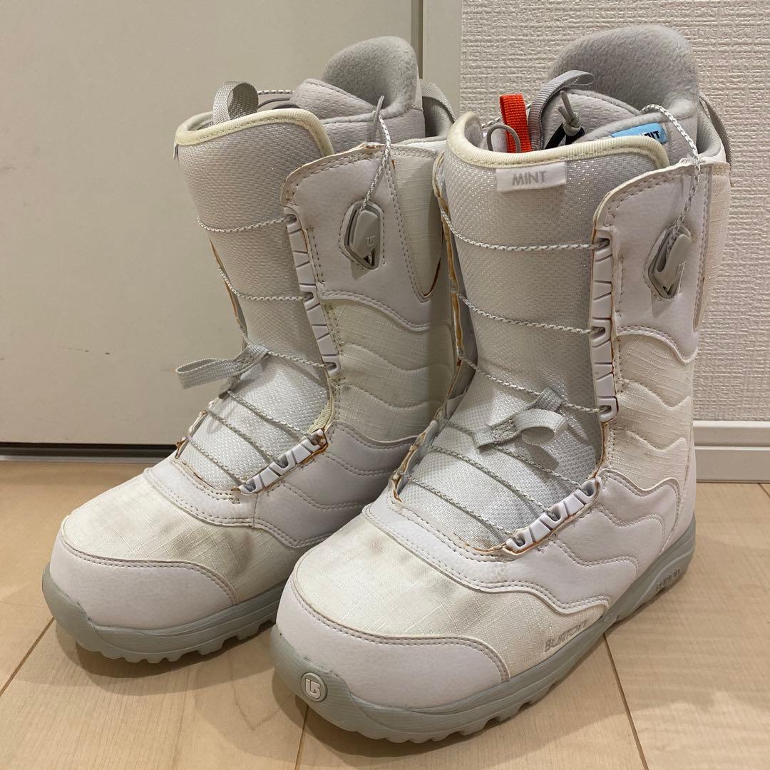 【即日発送_送料無料】レディース　スノボブーツBURTON MINT 24cm