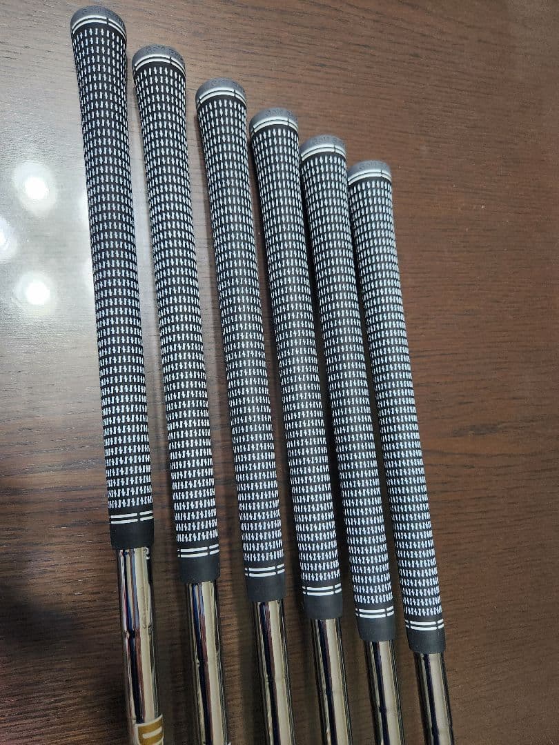 美品 ブリヂストン242CB+ 5~P(6本) D.G 105 S200