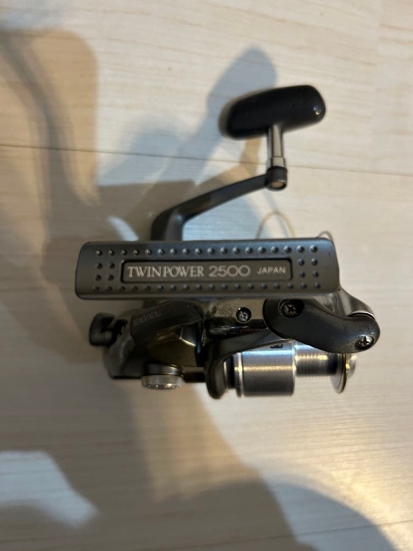 シマノ 02ツインパワー 2500