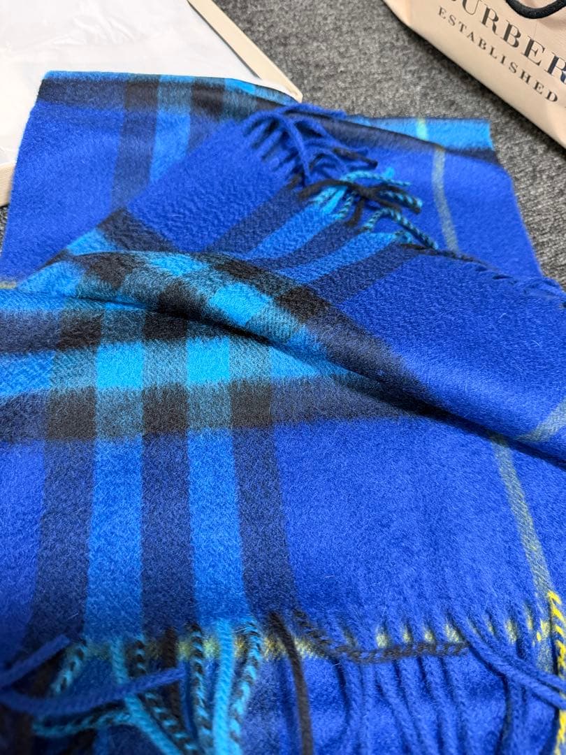 未使用 BURBERRY カシミヤマフラー ブルー チェック 箱付き タグ付き