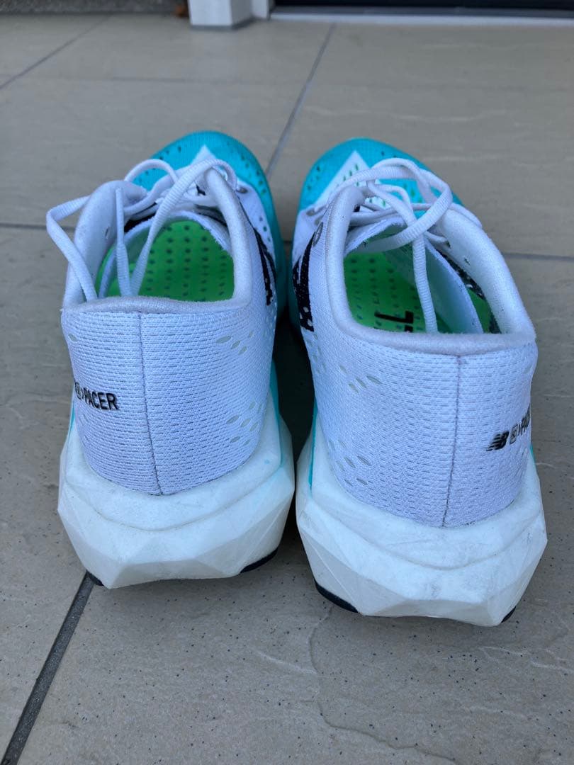 スパイク・シューズ NewBalance FuelCell SuperComp Pacer v2