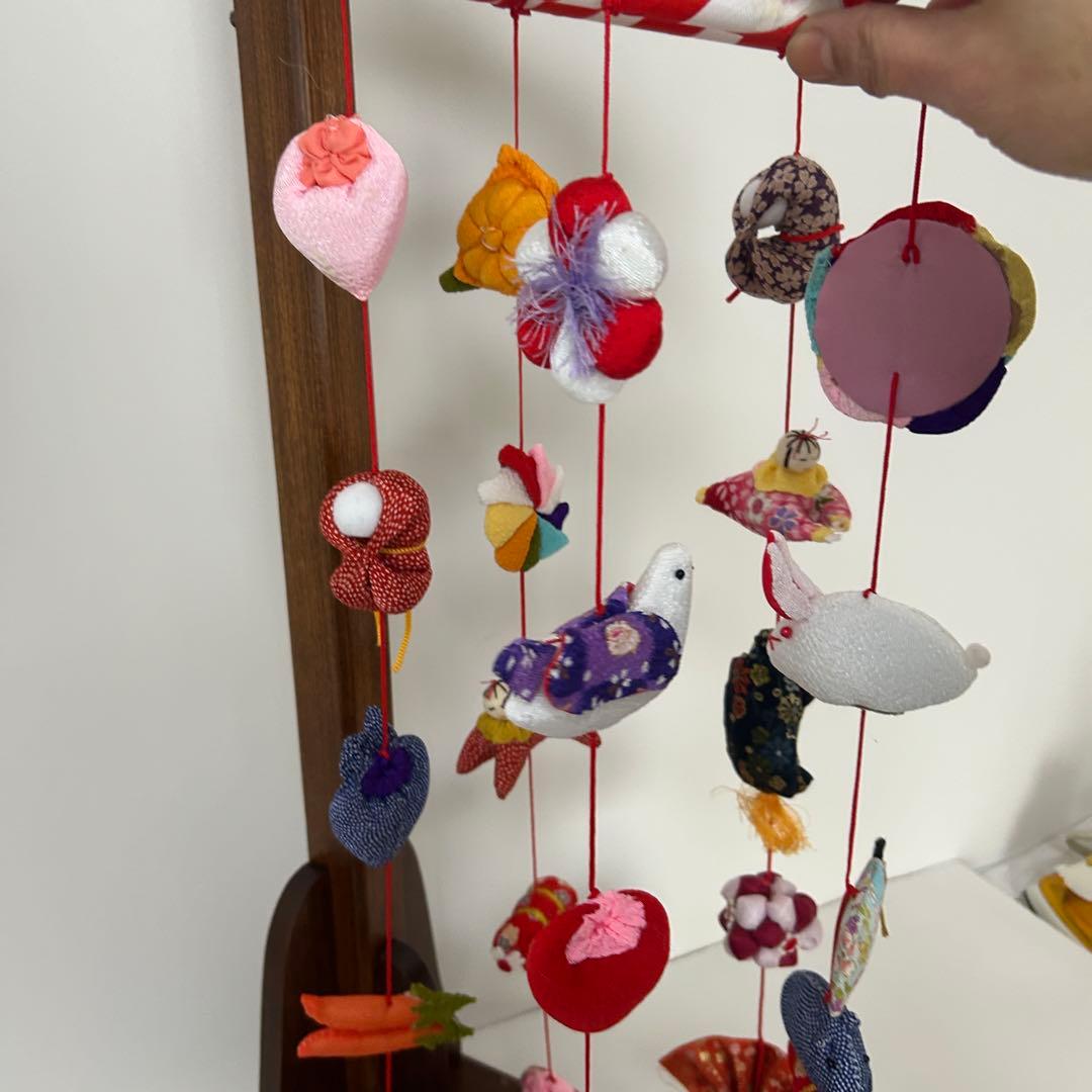 ひな祭り飾り 木製スタンド付き 吊るし雛 吊るし飾り 縮緬細工