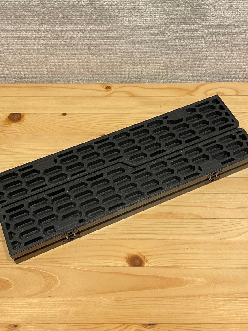 BYCRUISE ロックフィールドイクイップメント　KANNON TABLE