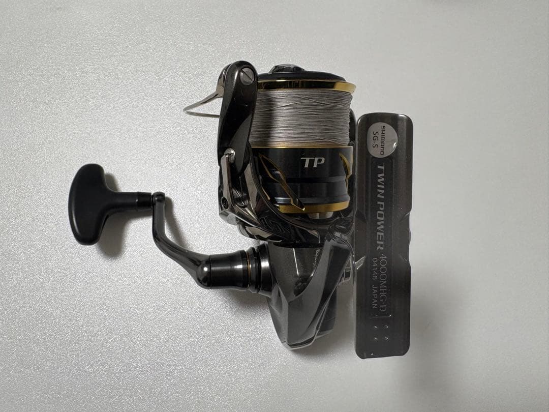 SHIMANO TWIN POWER 4000MHG スピニングリール