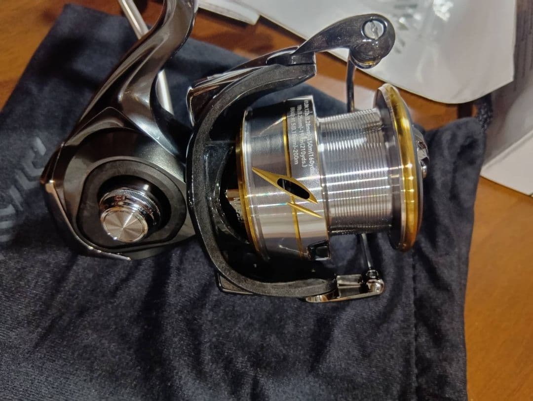 Daiwa LUVIAS LT4000-C リール　 20ルビアスLT4000c