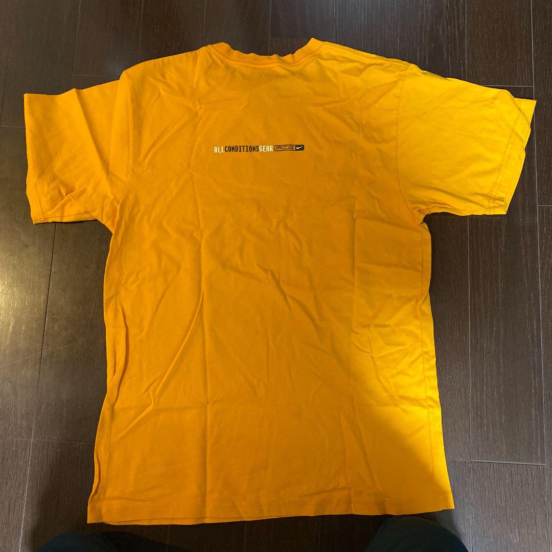 セリエA パルマの4選手サイン入りTシャツ