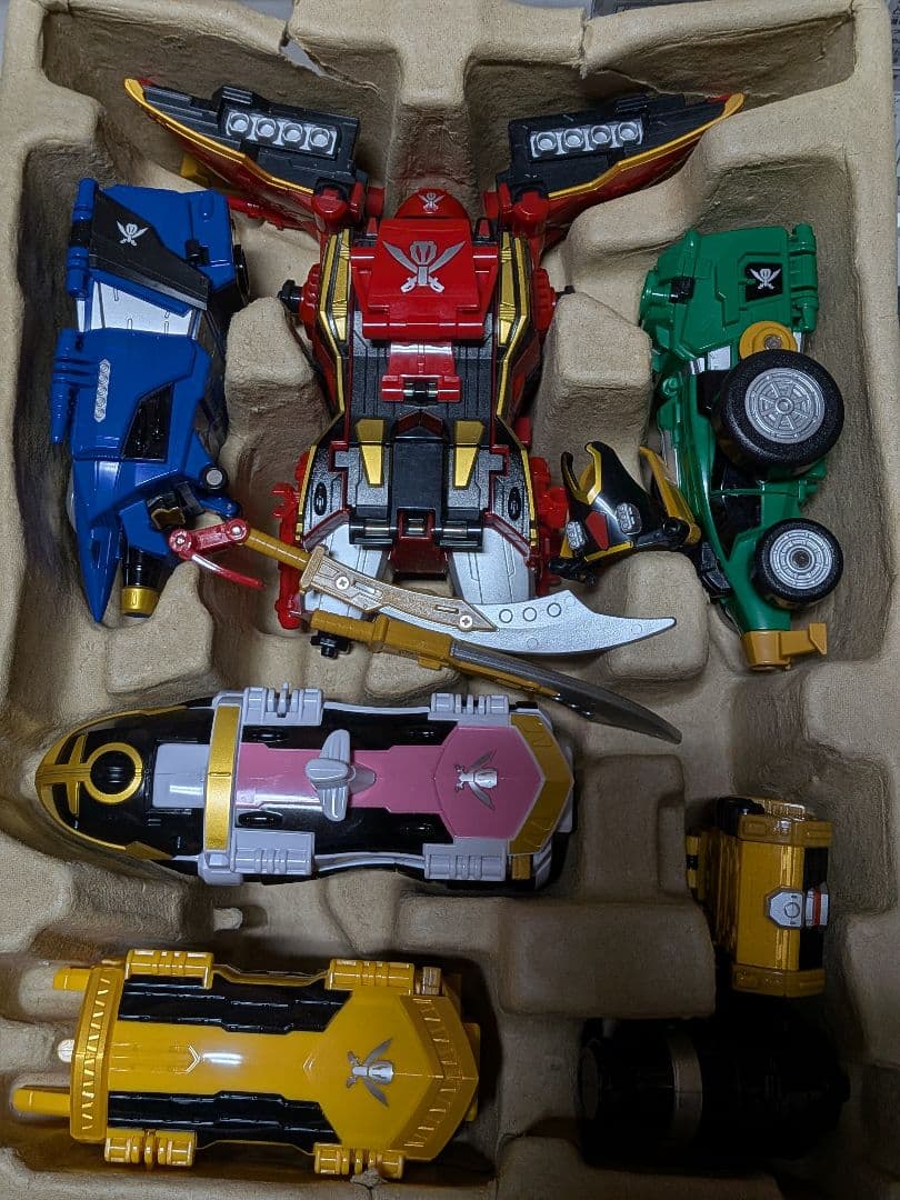 ゴーカイジャーDXゴーカイオーと他2体