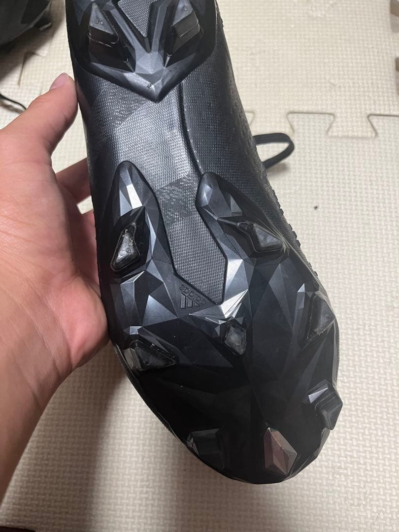 adidas Predator Accuracy.1 L FG サッカーシューズ