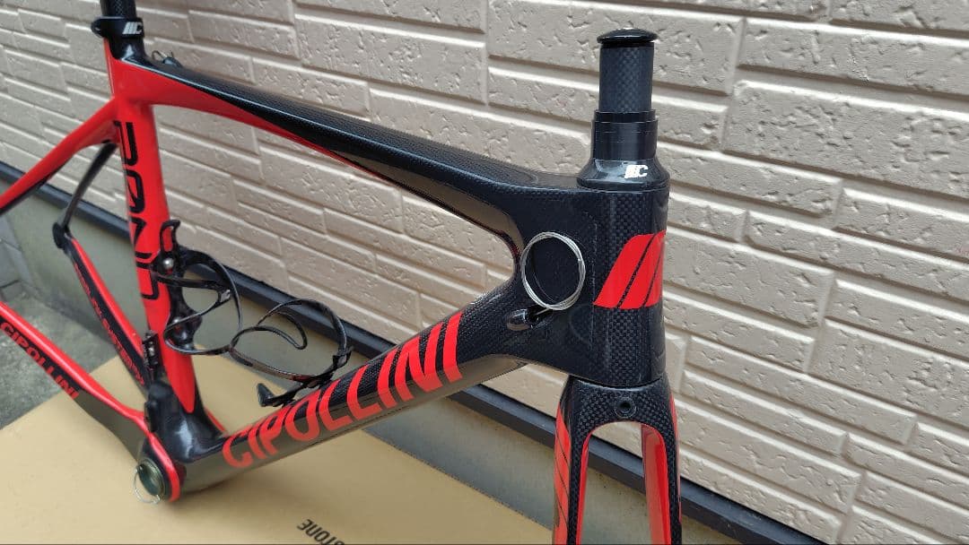 【値下げ】CIPOLLINI BOND カーボンロードバイクフレーム