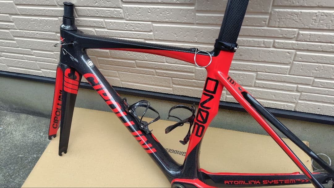【値下げ】CIPOLLINI BOND カーボンロードバイクフレーム