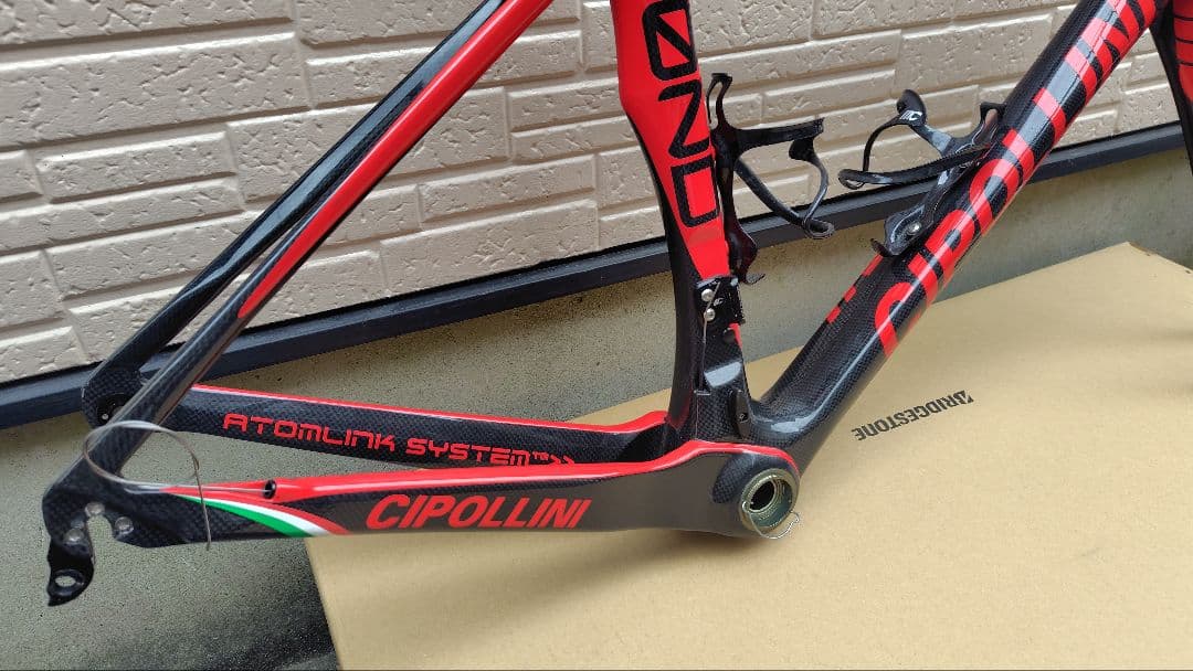 【値下げ】CIPOLLINI BOND カーボンロードバイクフレーム