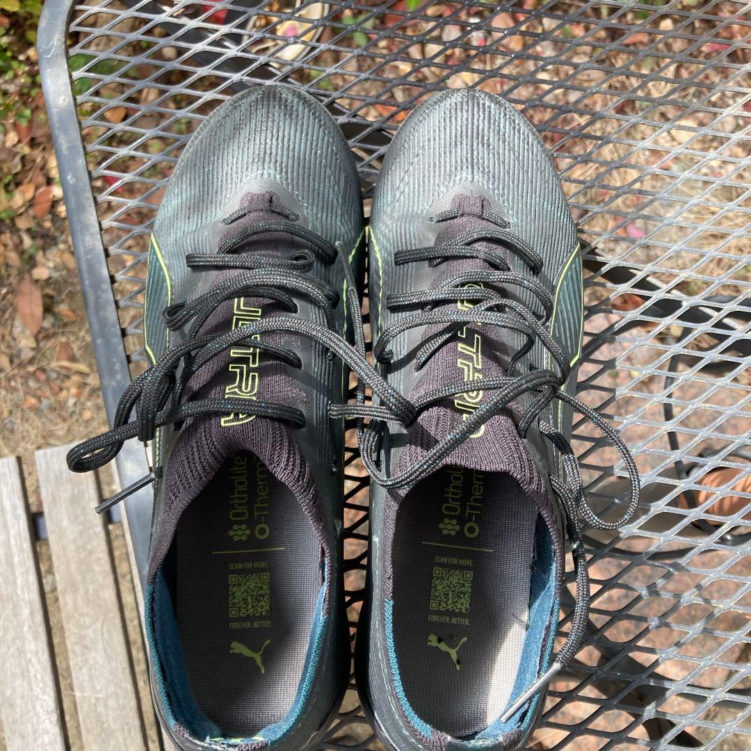 PUMA Ultra サッカーシューズ ブラック/イエロー（26センチ）