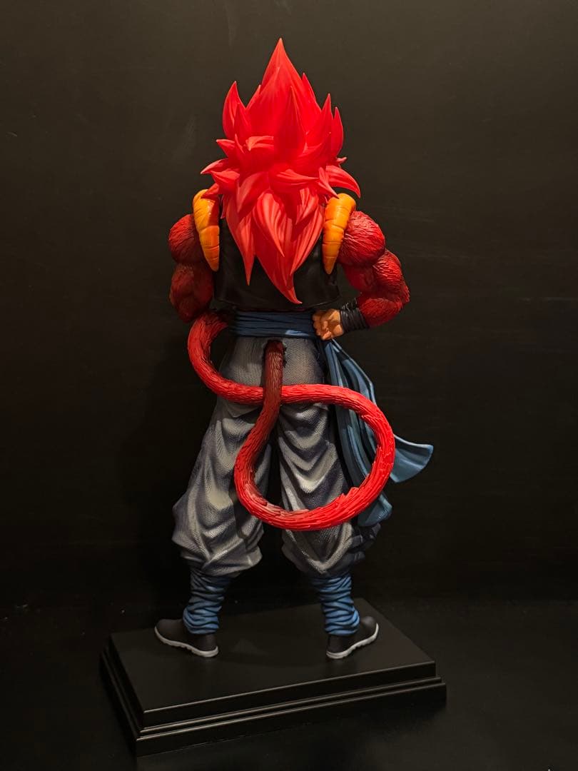 ドラゴンボール　超サイヤ人4　ゴジータ　孫悟空　ベジータ　フィギュア