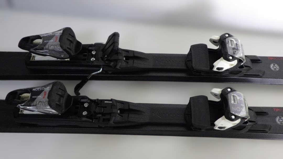 VOLKL RTM TIP ROCKER 173 カーボンスキー板 黒/赤 訳有