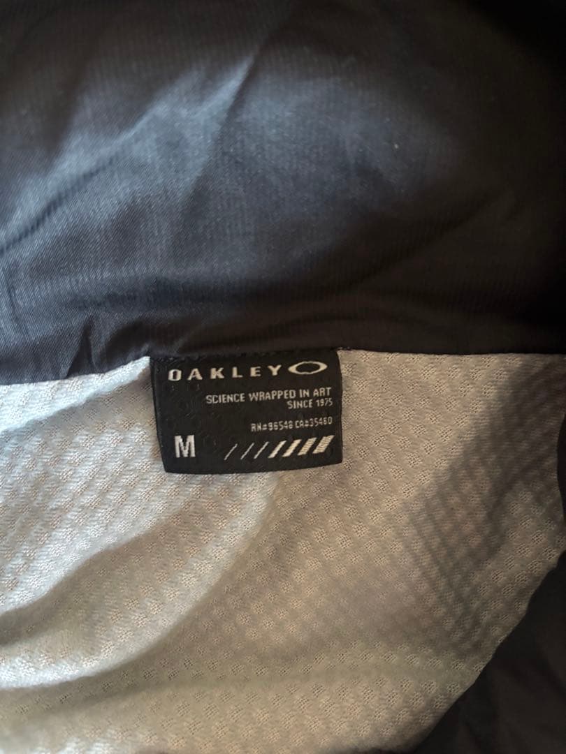 【最終値下げ】OAKLEY フード付き ベンチコート Mサイズ ブラック