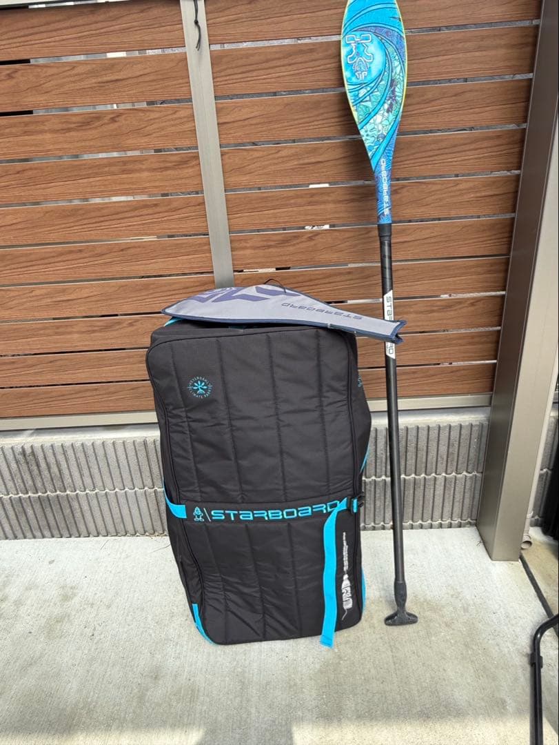 STARBOARD スタンドアップパドルボードとパドルカバー付き