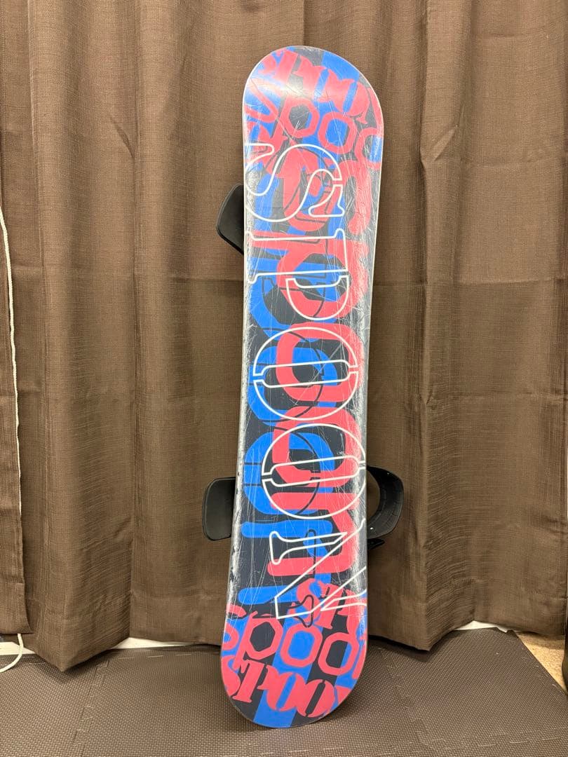 【本日限定値下げ】SPOON.120cm スノーボード スノボー板　滑り止め付き