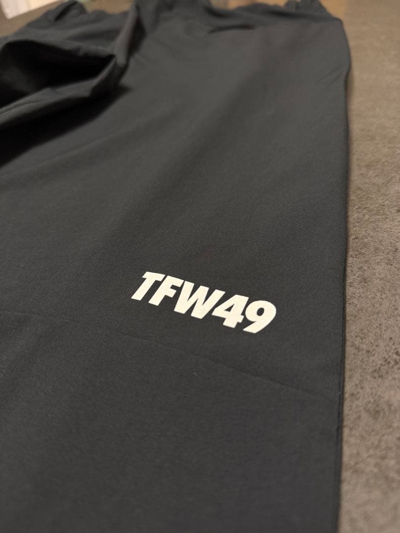 TFW49 パンツ L ブラック 新品未使用（タグなし） 裾ドローコード付き