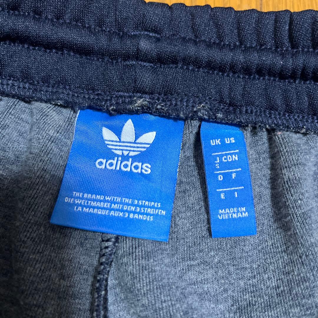 アディダスオリジナルス　3ストライプ ジャージ　パンツ Sサイズ ネイビー