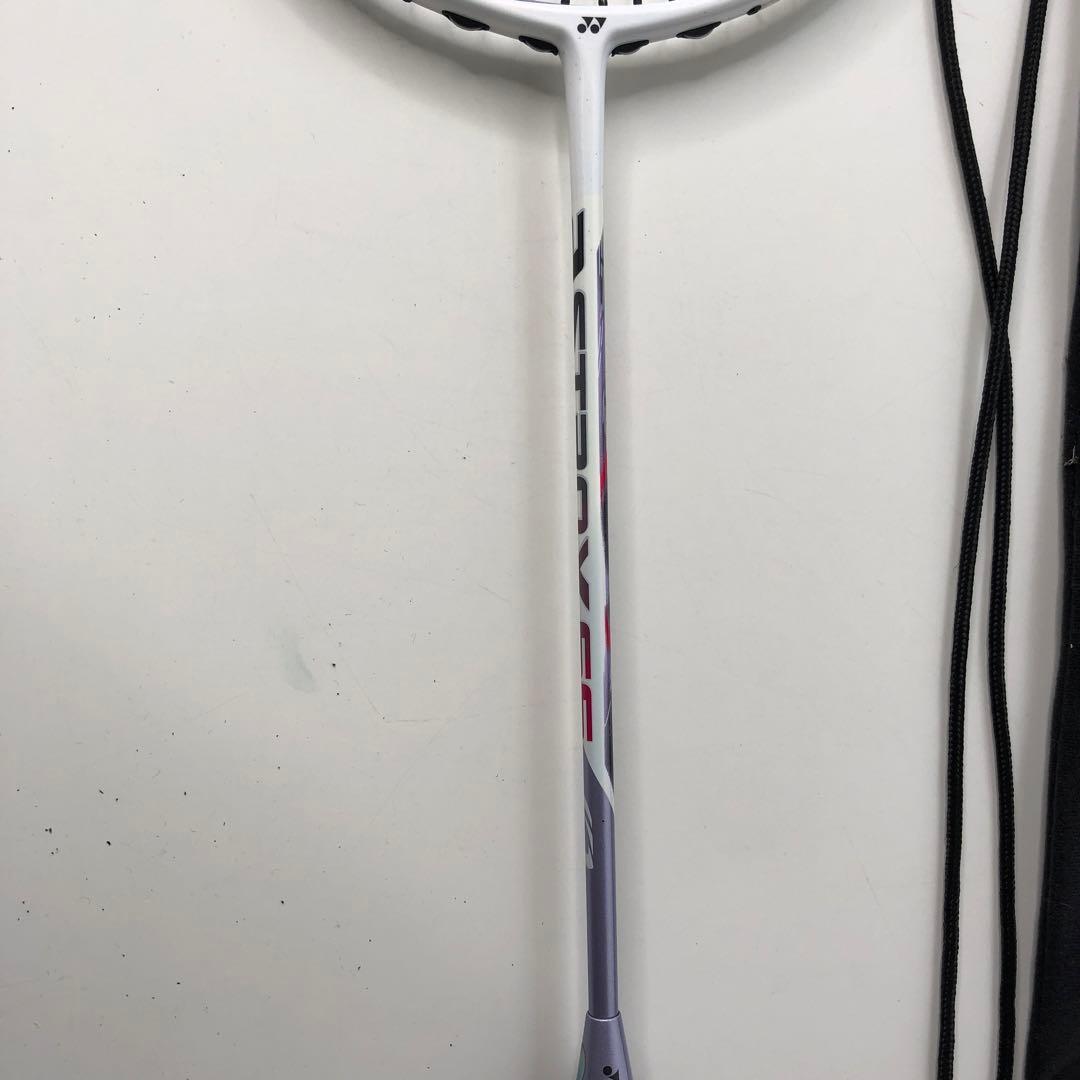 YONEX バドミントンラケット 専用ケース付き