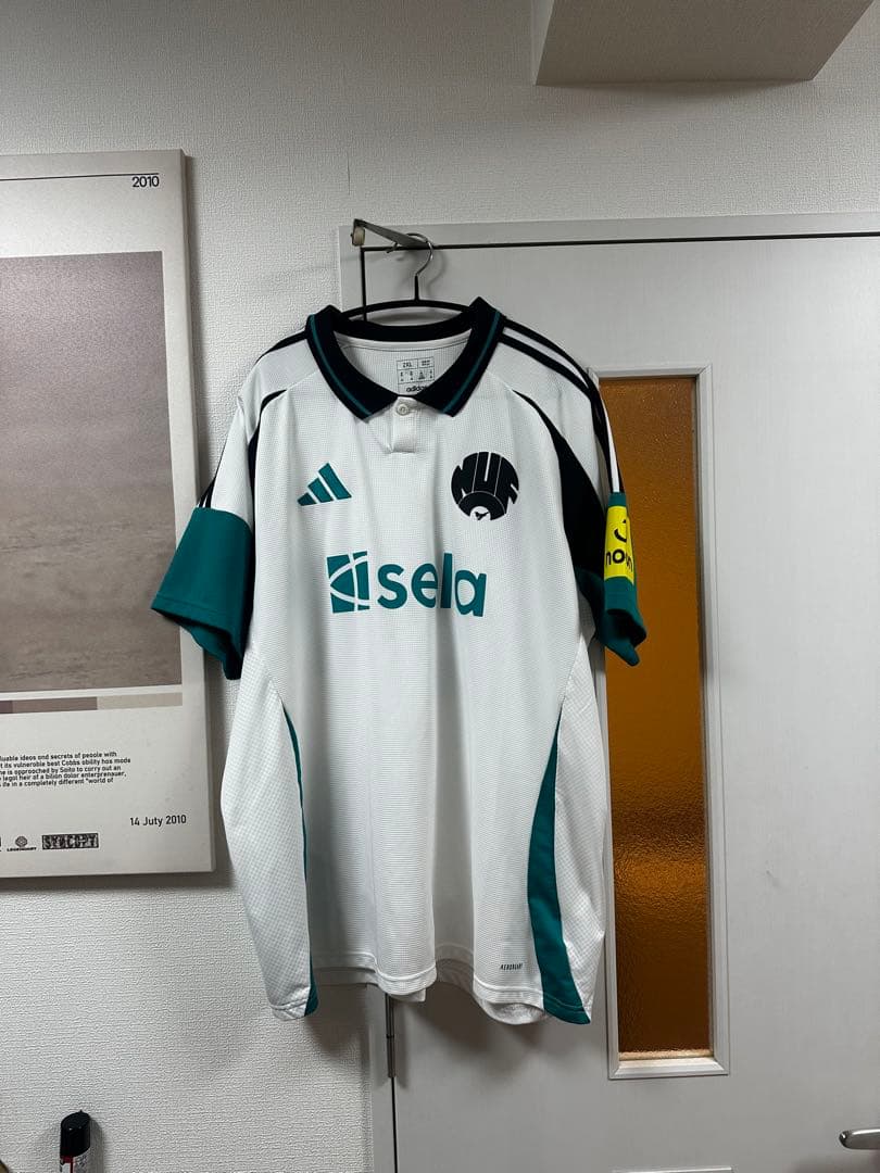 Newcastle United アルミロン 3rdユニフォーム