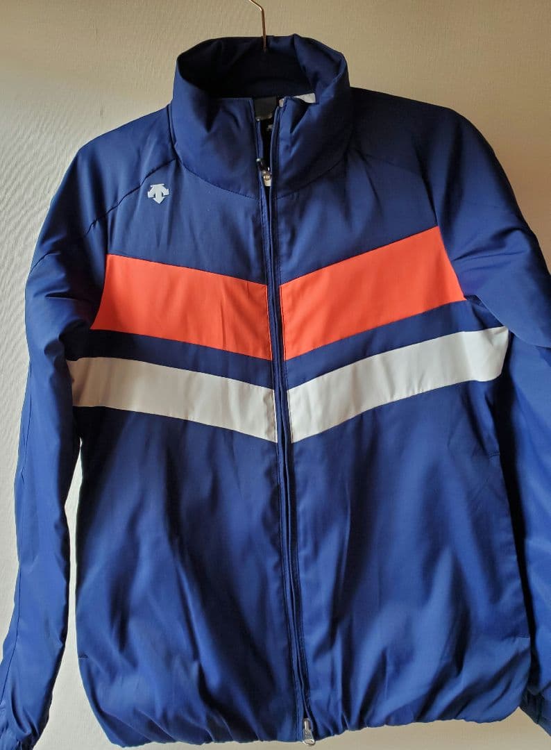 お値下げDESCENTE⭐ベスト付アウター