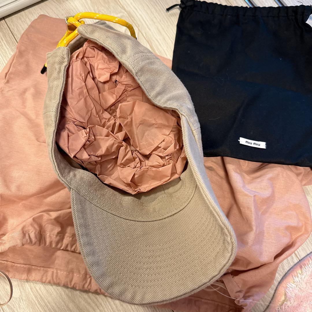 miu miu デニム ベースボールキャップ　ベージュM 収納袋付き