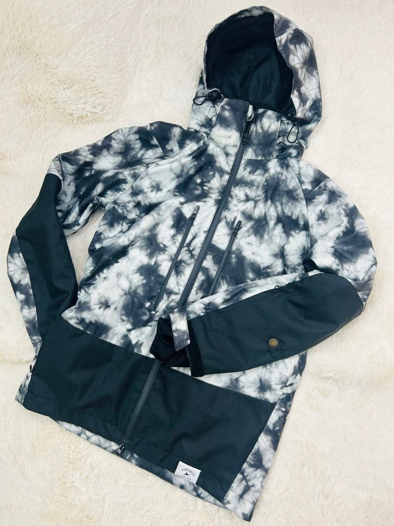 43DEGREES スノーボードウェア　ジャケット　S スキー　スノボ