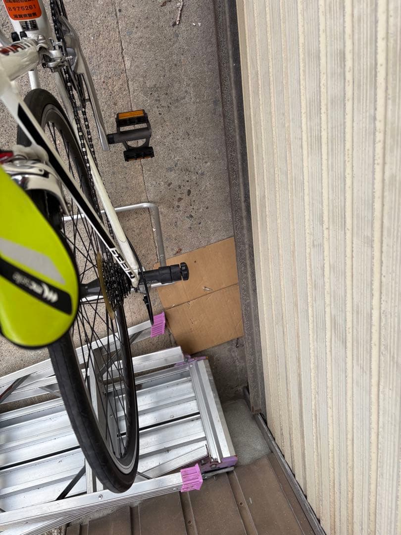GIANT ロードバイク　DEFY スタンド付き　中古品