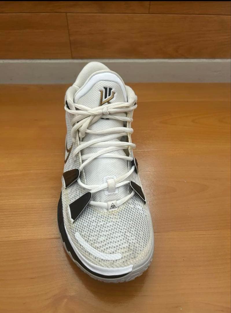 NIKE カイリー7