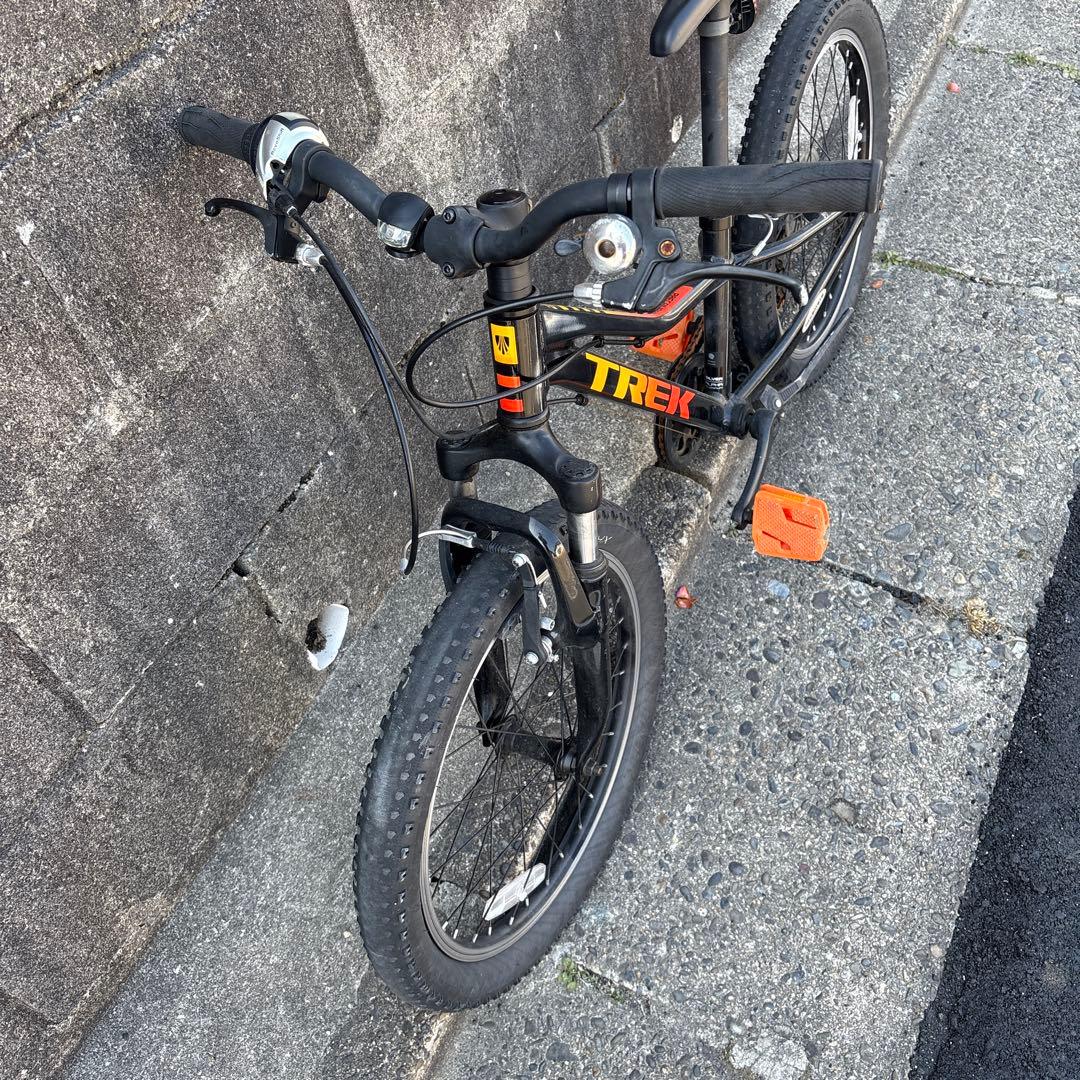 TREK 20インチ Precaliberブラック