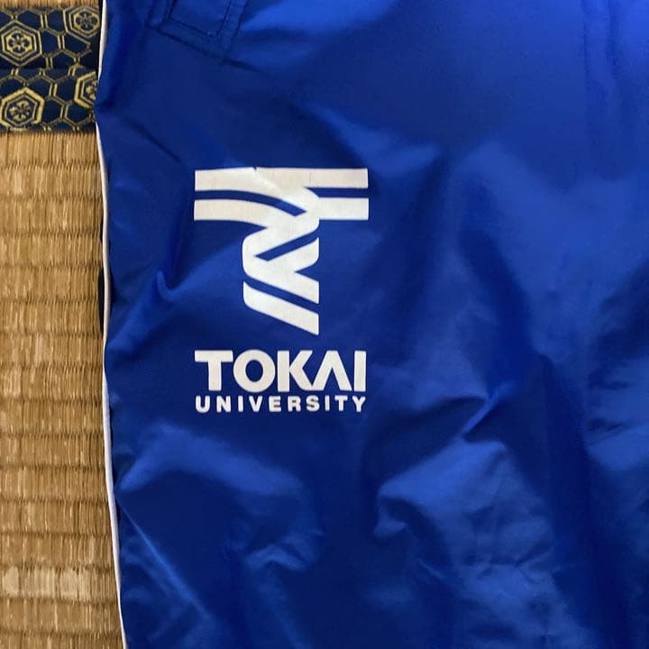 東海大学ラグビー部、ジャージ上下セットです。多少使用感あります。