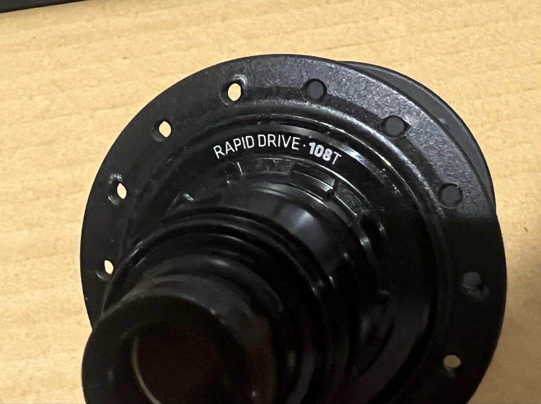 ゆ*き様 BONTRAGER ハブBOOST/108T 28H XD