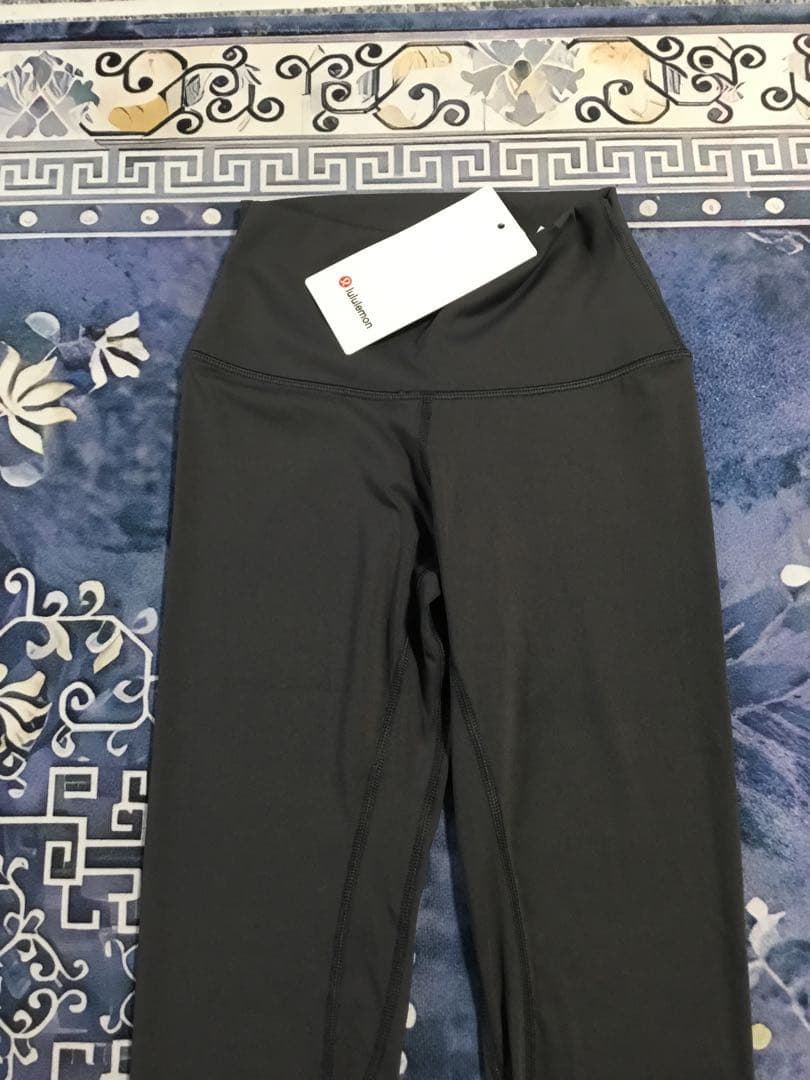 LULULEMON ☆ サイズ6ハイウエスト ダークグレー ヨガパンツ